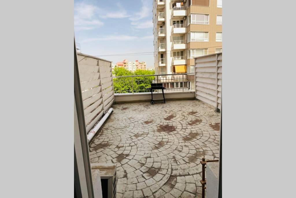 Large Studio In Studentski Grad With Huge Terrace Apartment Sofia Ngoại thất bức ảnh